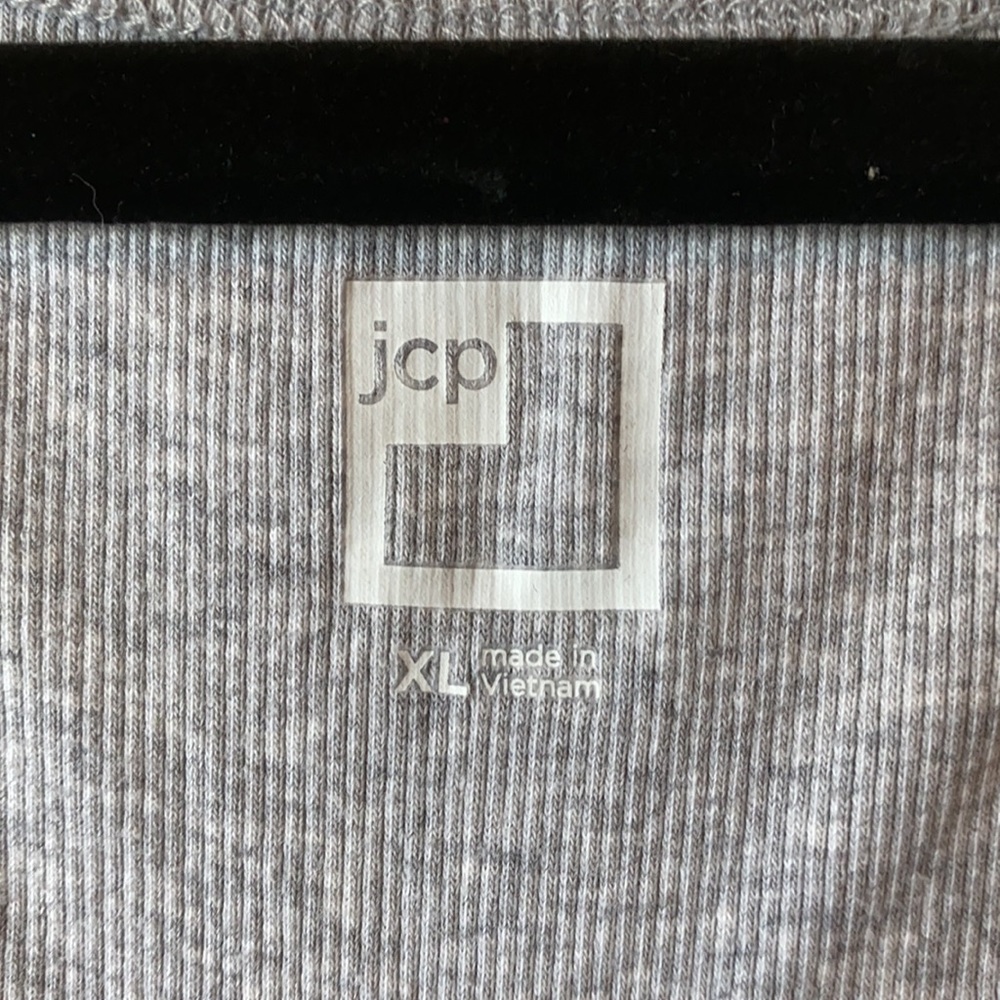 Gray Ribbed Tank Top - Picture 6 of 6